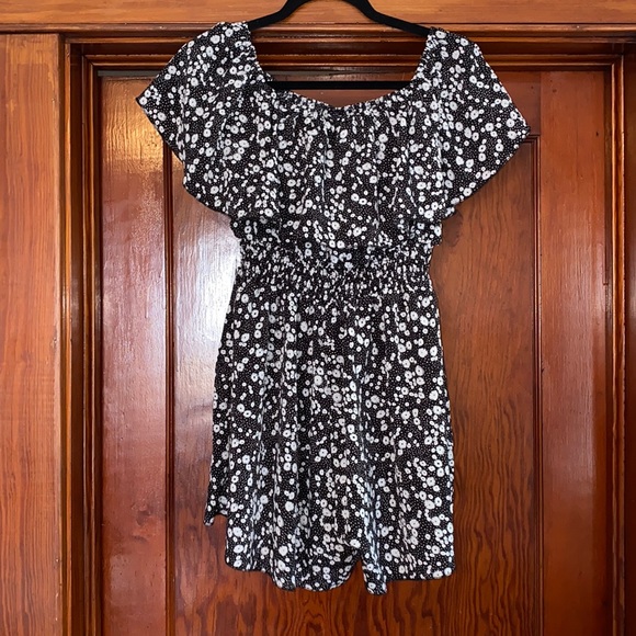 OFF SHOULDER ROMPER
